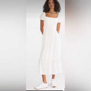 Aeropostle white smocked crinkle tiered maxi dress with cap sleeves. Sz M (S)